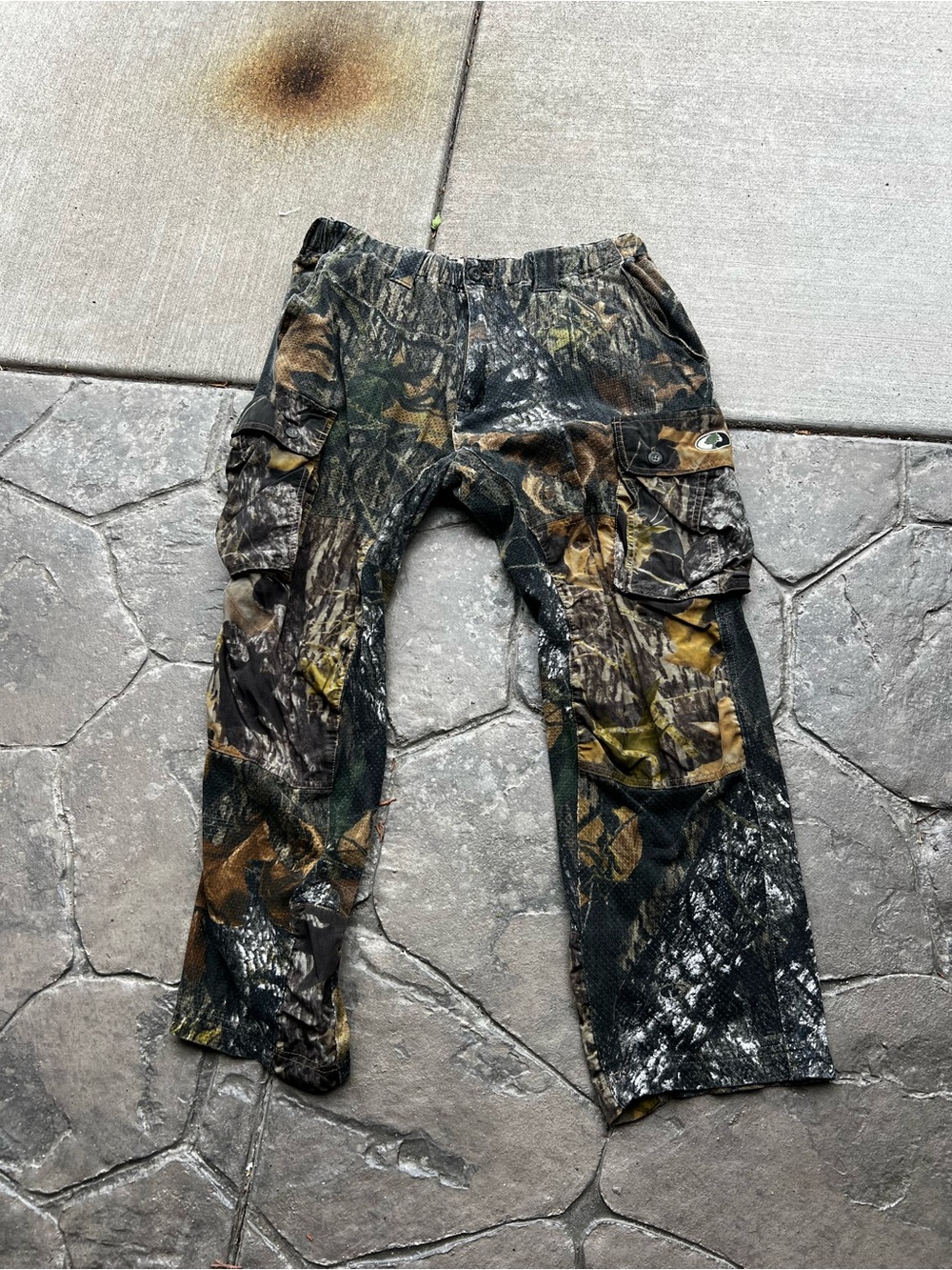 Men’s Medium Mossy Oak Mesh Lightweight Camo Hunting Pants